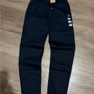 Levi’s women’s W27 L30 High Waisted mom jeans black wash denim jeans